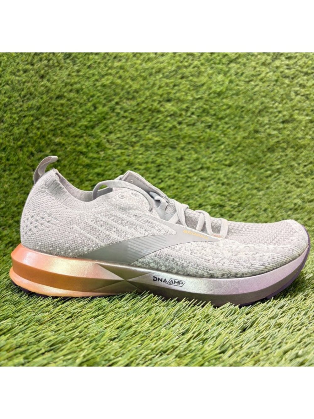 Brooks Levitate 3 Womens Size 8 Gray Purple Athletic Running Shoes Sneakers